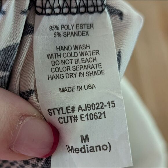 Auditions Boutique Black and White Aztec Tribal Strapless Jumpsuit Wide Leg - Picture 5 of 5